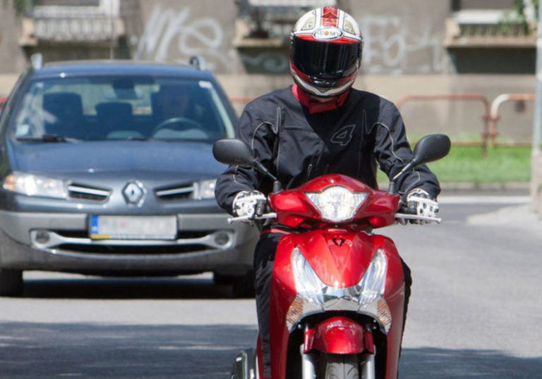 motorka-premavka-motocykel-skuter-doprava-clanokw