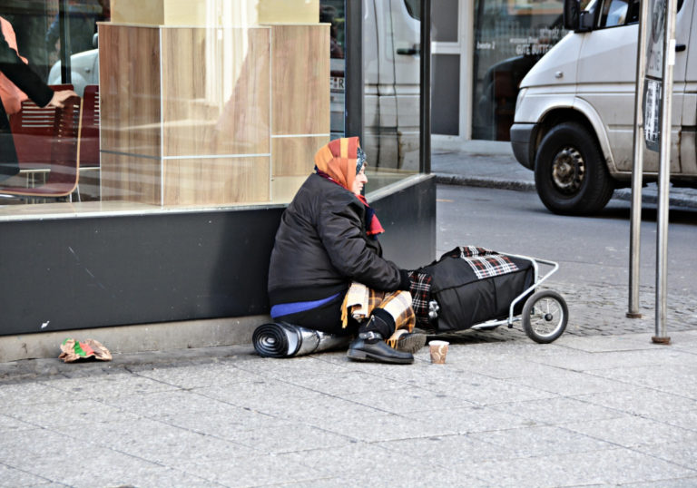 poverty-1423343-1920-1