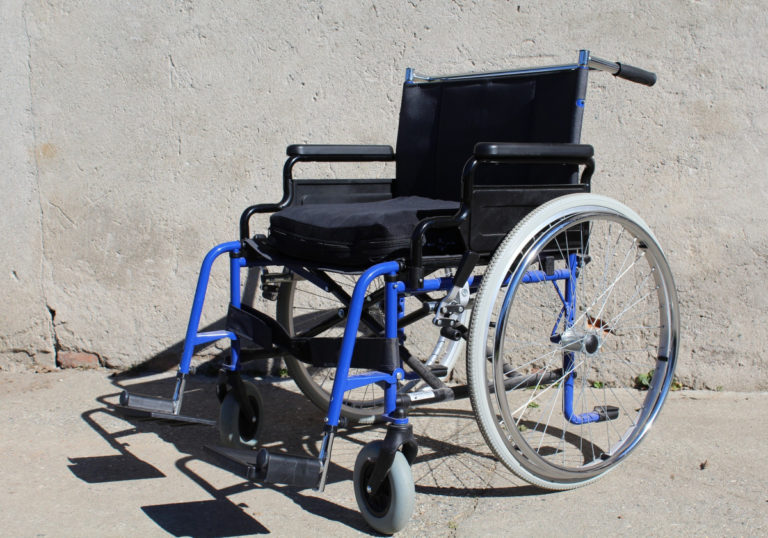 wheelchair-682989-1920