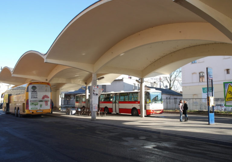 autobusovenadrazigrandbenesovaulbrnookresbrno-mesto01-0