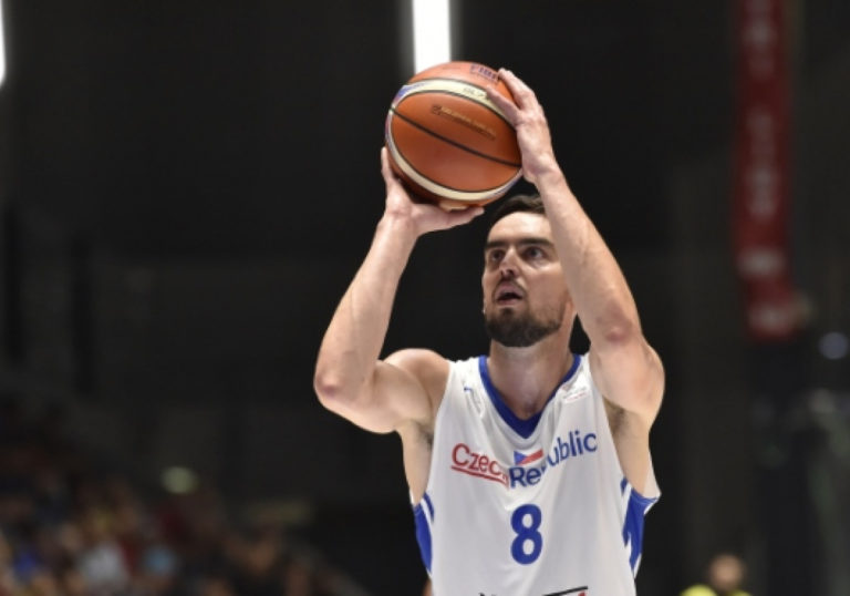 basketbal-tomas-satoransky-zdroj-ctk-vostarek-josef-590x371