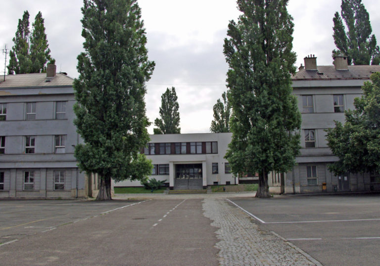 kasarna