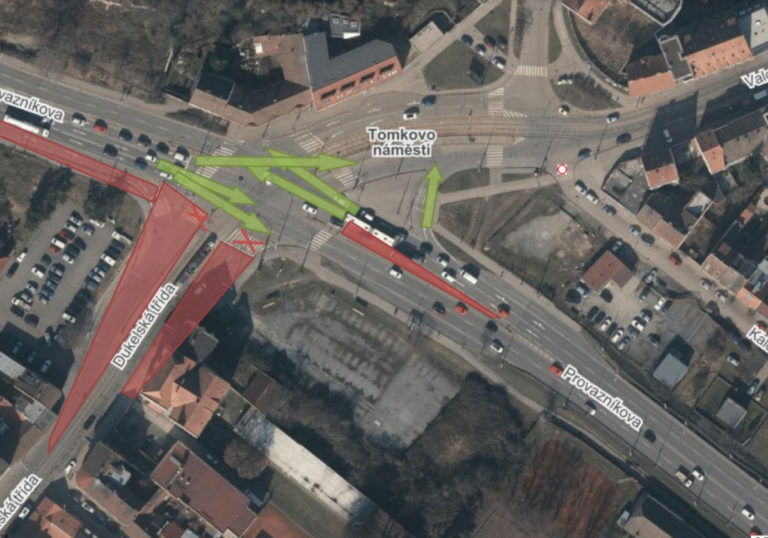 tomkovo-namesti-1a-1