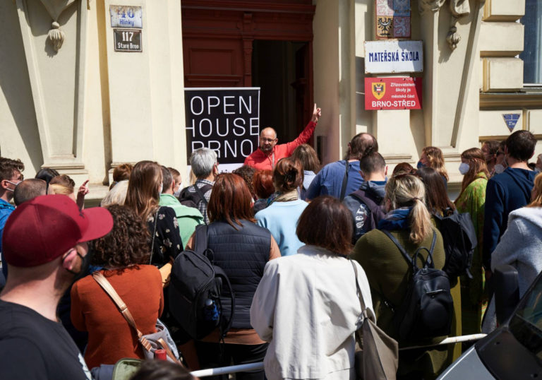 01-dav-fanousku-festivalu-open-house-brno