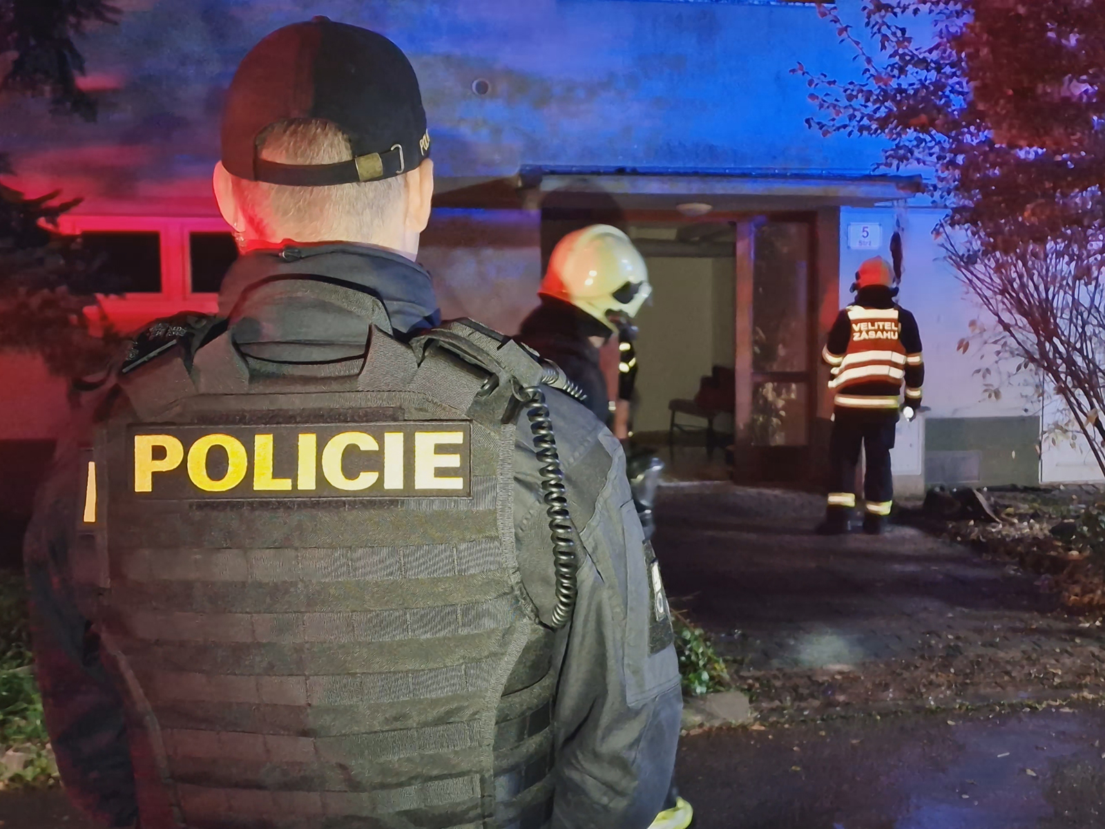 Policist Kte Se V Sobotu U Po ru Nad chali Kou e Jsou V Dom c m policist-kte-se-v-sobotu-u-po-ru-nad-chali-kou-e-jsou-v-dom-c-m