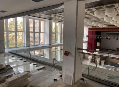 5budouci_divacka_galerie_a_pohled_do_salu