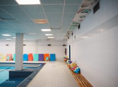 V brněnských Žabovřeskách probíhá rekonstrukce školního bazénu, hotovo má být na konci srpna tohoto roku