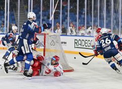 HC Oceláři Třinec - HC Kometa Brno, utkání hokejové extraligy pod širým nebem (součást Kaufland Winter Games 2023), 13. ledna 2023, Bratislava.