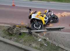 Nehoda motorka2 Policie ČR