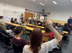 Podchod v Žabovřeskách se proměnil v galerii. Vyzdobili ho školáci ze ZŠ Jana Babáka