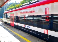 Vlaky Moravia IDS JMK RED