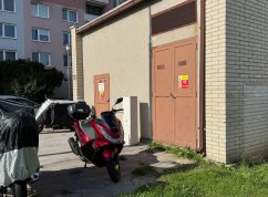 Brněnské Kohoutovice chtějí omezit parkování obytných aut ve prospěch osobních