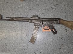Zbraňová amnestie7 samopal Policie ČR