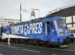 kometa-expres1-ivo-dostal