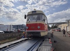 Dopravní podnik v Brně zrenovoval první dvě historické tramvaje pro Prahu