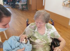 seniorcentrum_modrice_zvireci_pratele_1