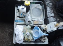 Muž na Brněnsku podle policie vyráběl pervitin, pro léky posílal bezdomovce